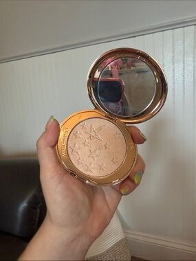 Charlotte Tilbury Hollywood Highlighter in Moonlit Glow